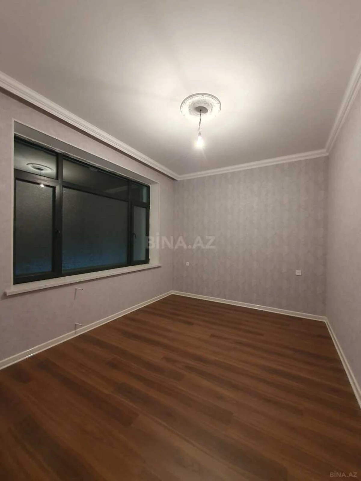 Satılır 6 otaqlı həyət evi 250 m²