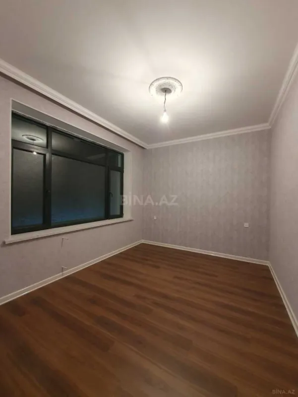 Satılır 6 otaqlı həyət evi 250 m²