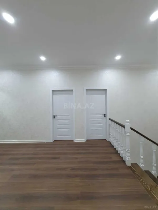 Satılır 6 otaqlı həyət evi 250 m²