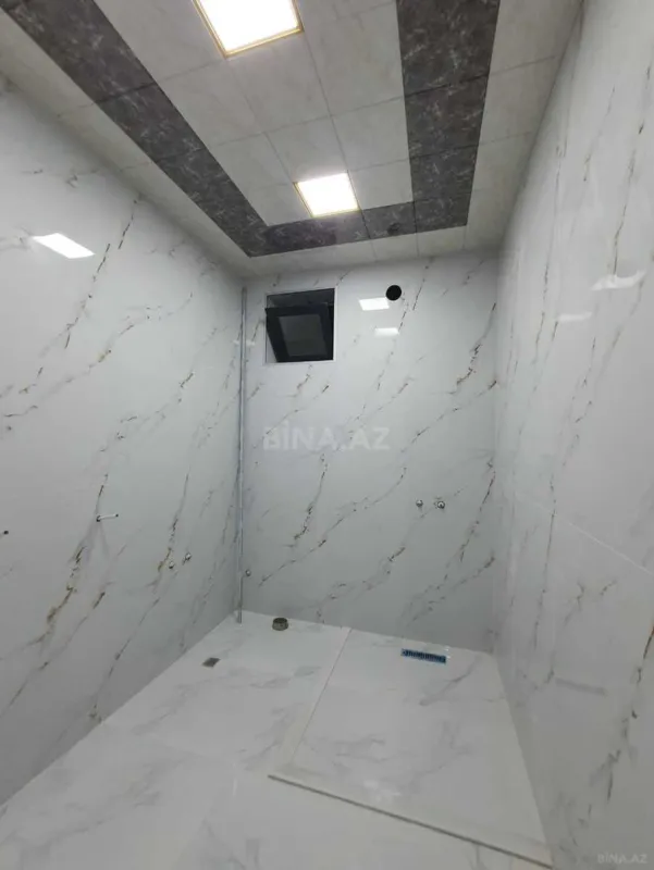 Satılır 6 otaqlı həyət evi 250 m²