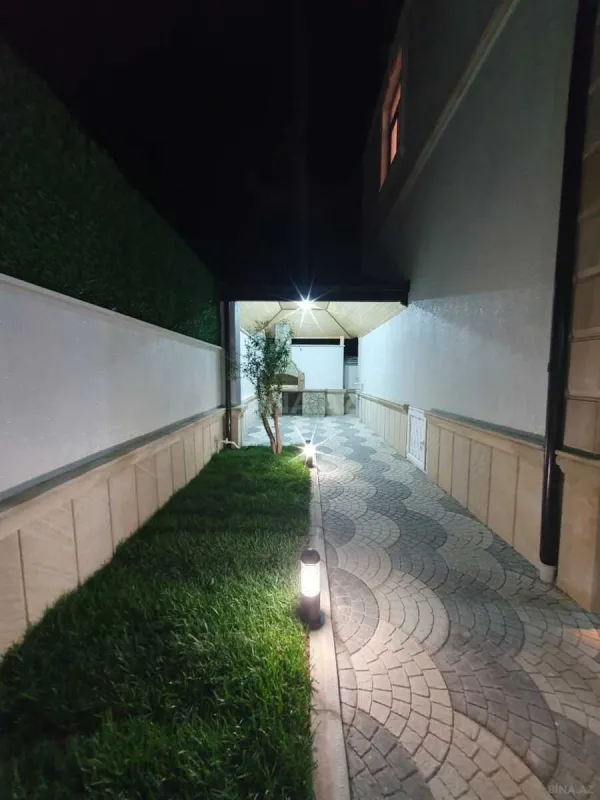 Satılır 6 otaqlı həyət evi 250 m²