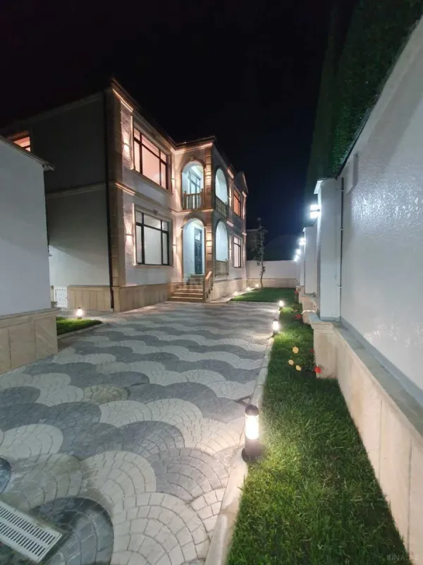 Satılır 6 otaqlı həyət evi 250 m²