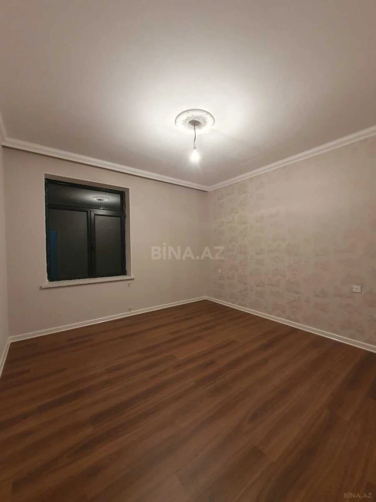 Satılır 6 otaqlı həyət evi 250 m²