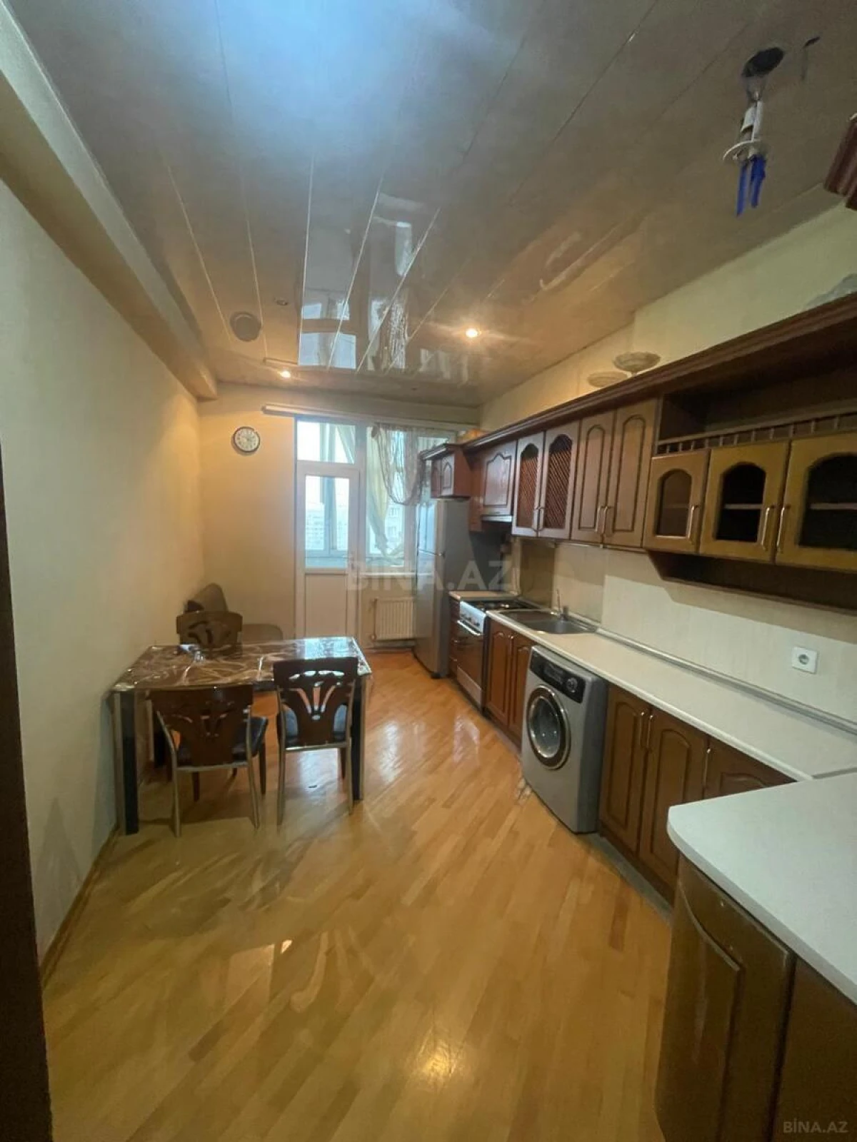 Kirayə verilir 2 otaqlı mənzil 100 m²