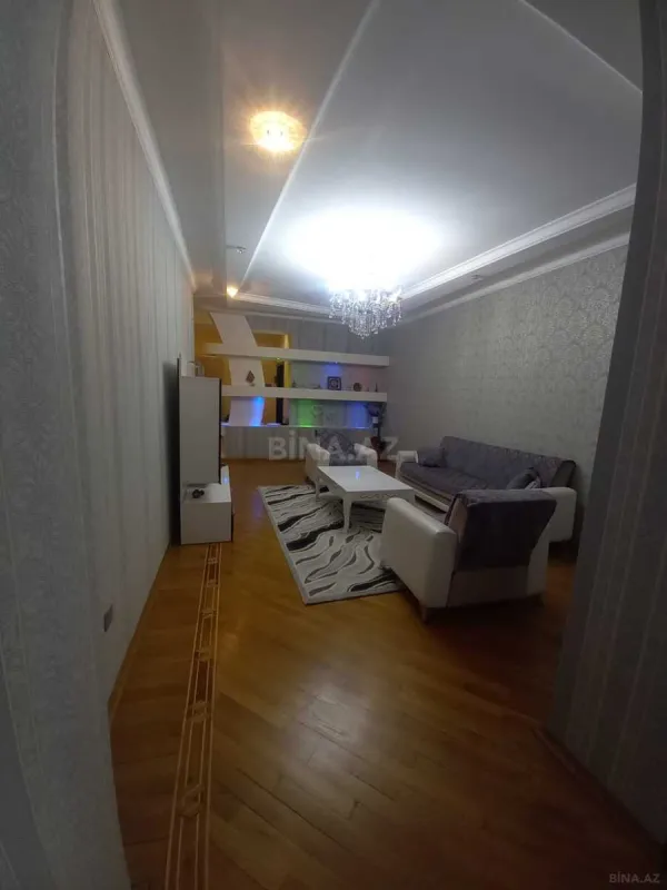Satılır 3 otaqlı mənzil 120 m²
