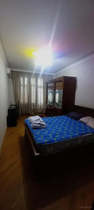 Kirayə verilir 3 otaqlı mənzil 132 m²