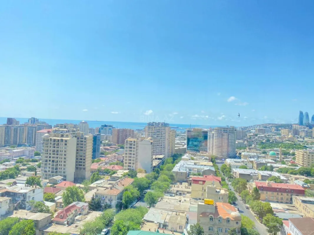 Kirayə verilir 3 otaqlı mənzil 132 m²