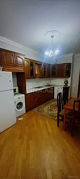 Kirayə verilir 3 otaqlı mənzil 132 m²