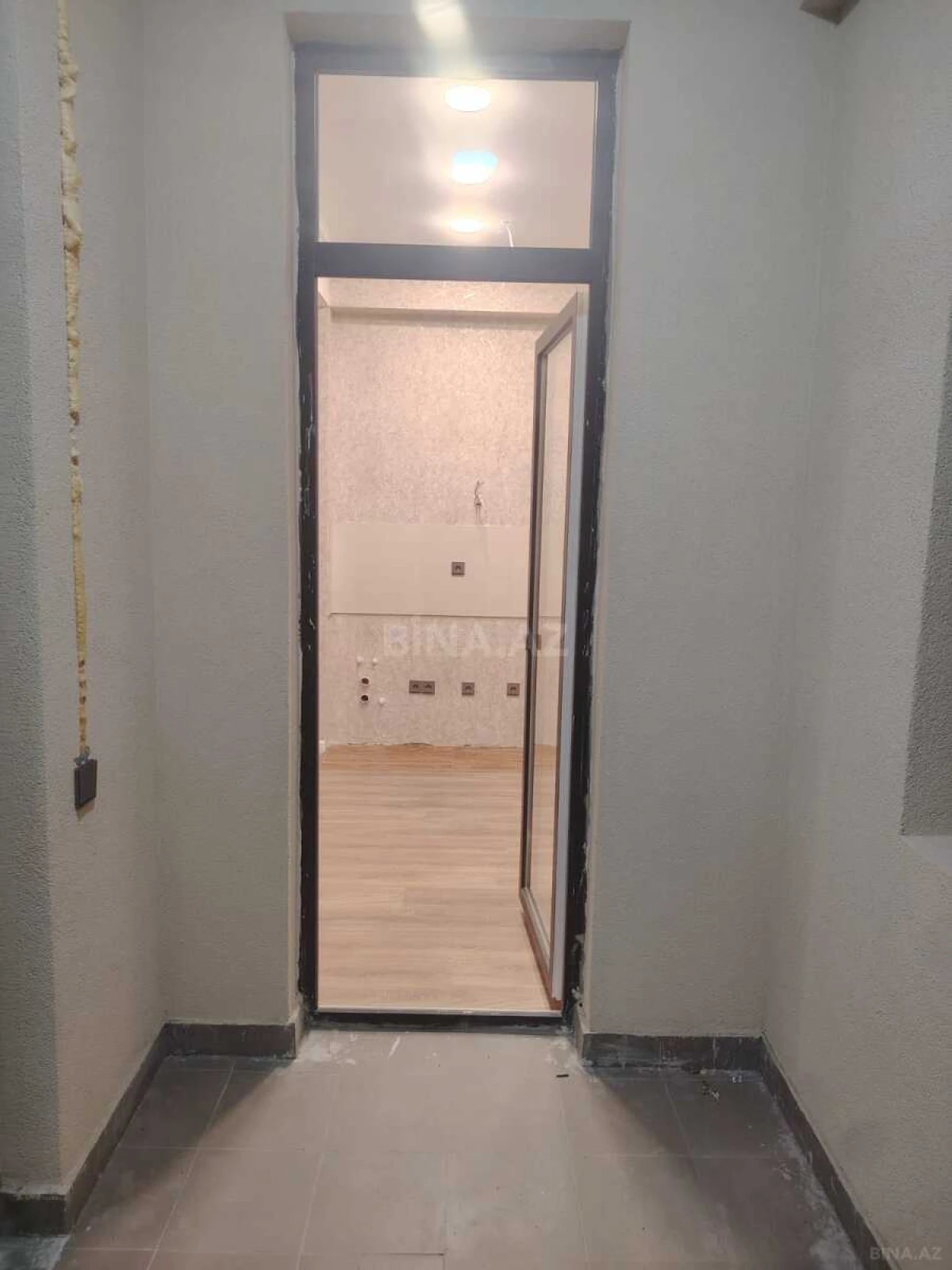 Satılır 2 otaqlı mənzil 83 m²