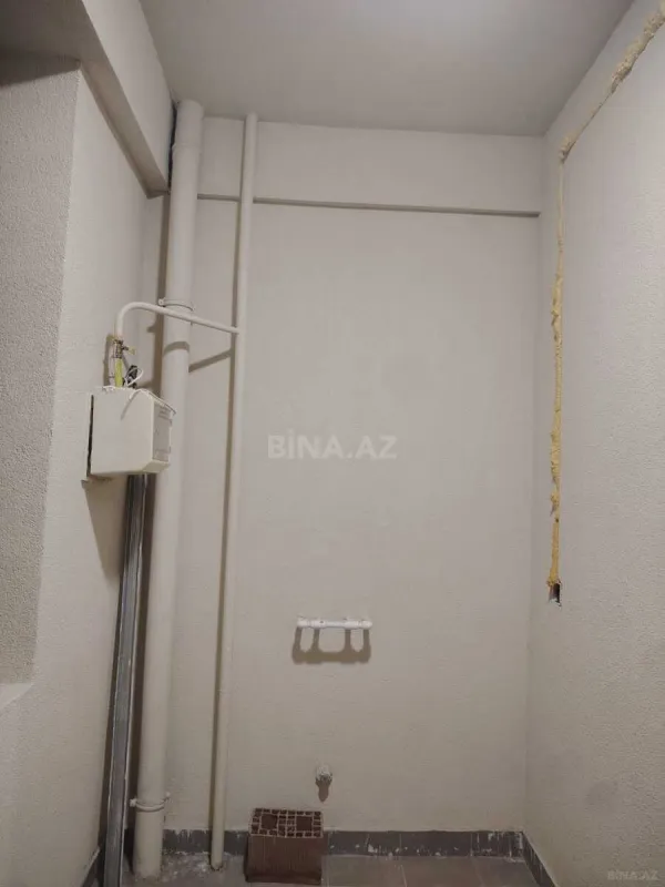 Satılır 2 otaqlı mənzil 83 m²