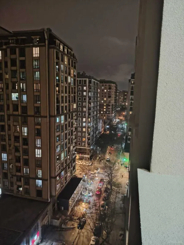 Satılır 2 otaqlı mənzil 83 m²