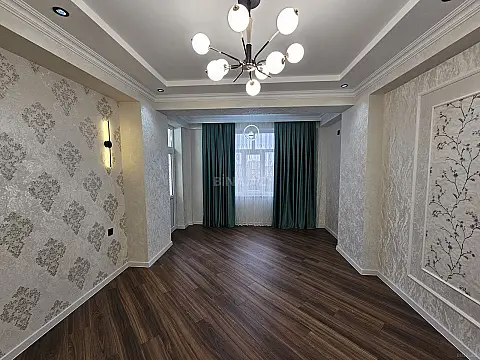 Satılır 3 otaqlı mənzil 105 m²