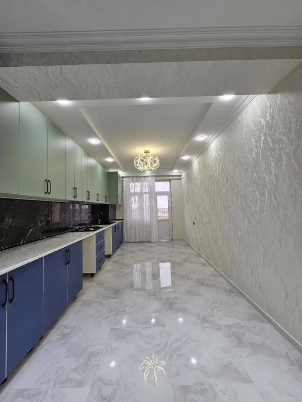 Satılır 3 otaqlı mənzil 105 m²