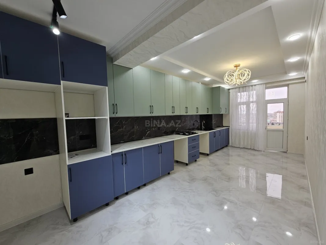 Satılır 3 otaqlı mənzil 105 m²