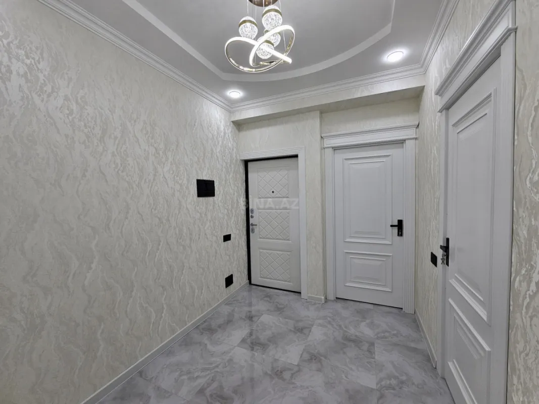 Satılır 3 otaqlı mənzil 105 m²