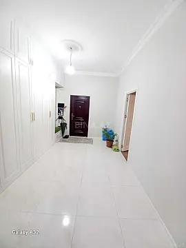 Satılır 3 otaqlı mənzil 130 m²