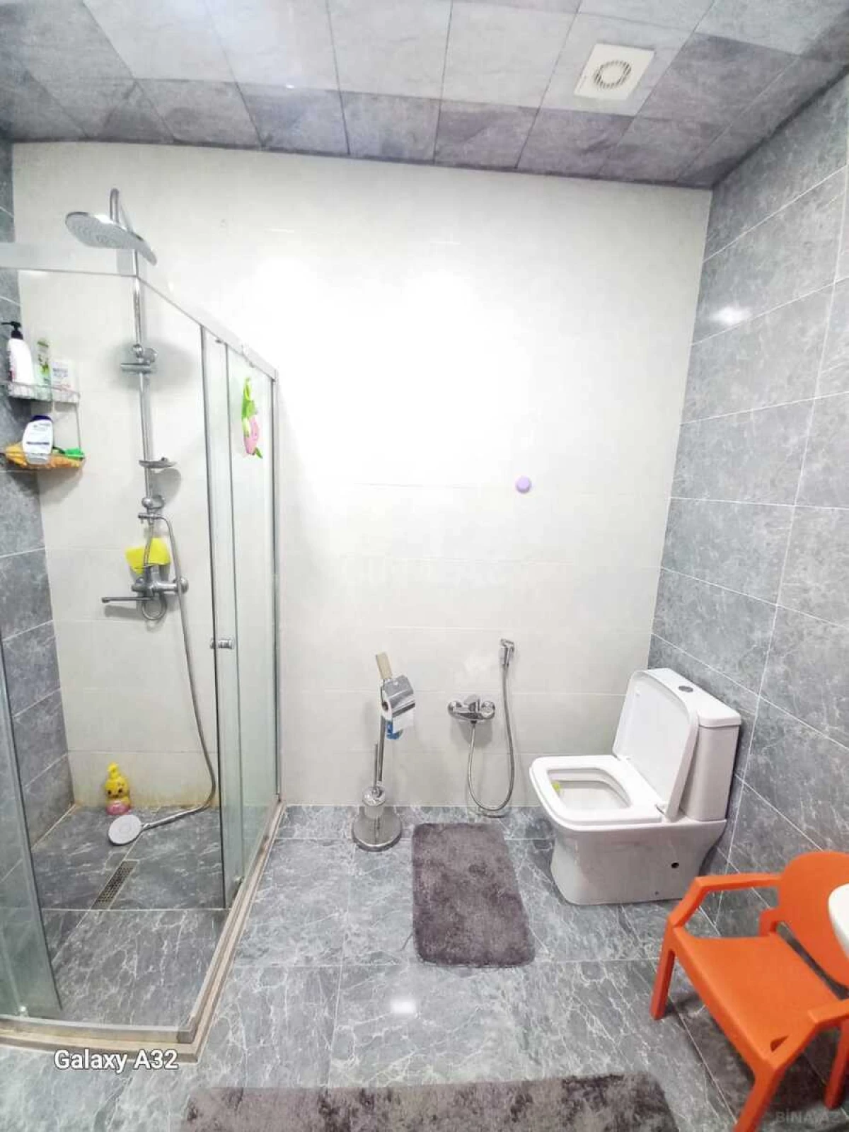 Satılır 3 otaqlı mənzil 130 m²