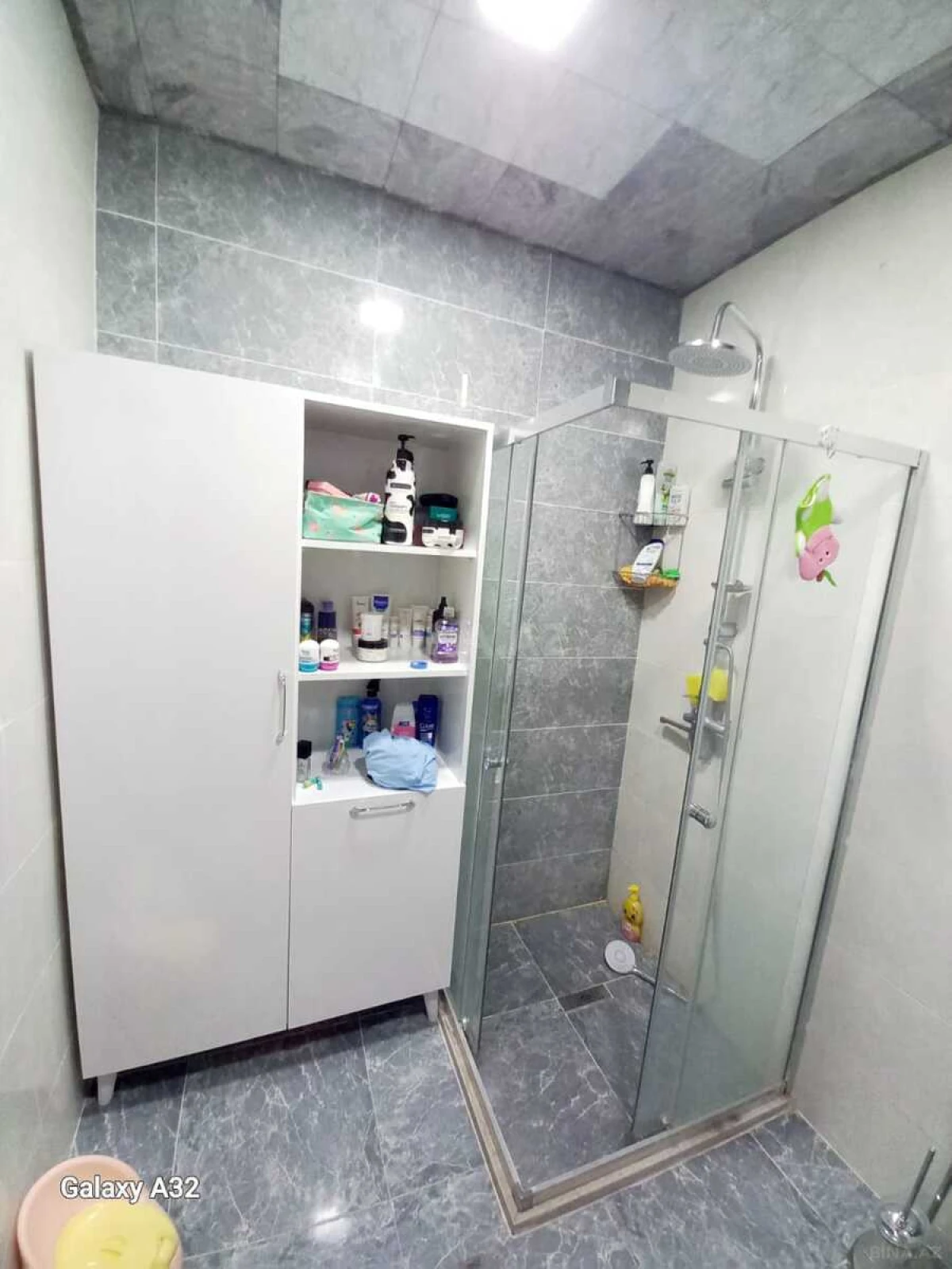 Satılır 3 otaqlı mənzil 130 m²