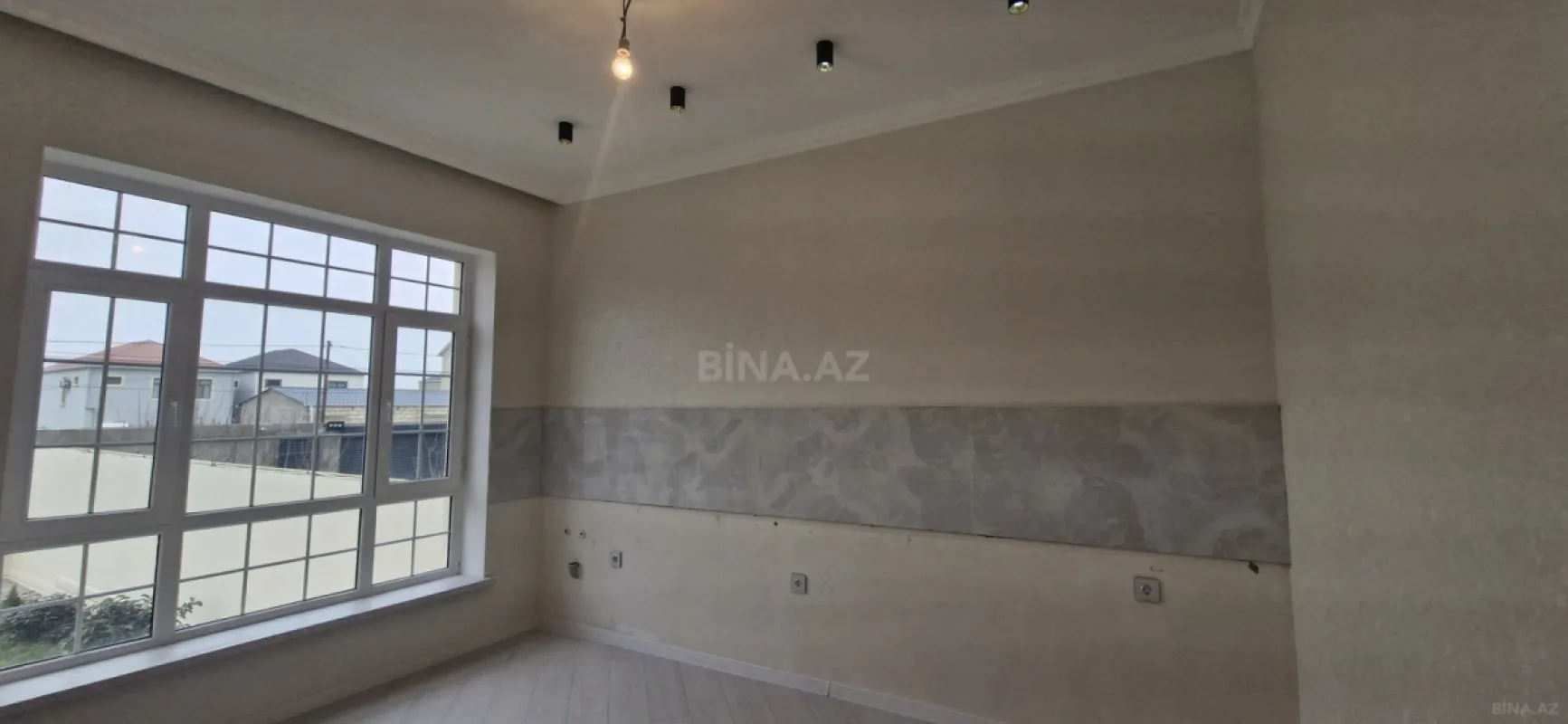 Satılır 4 otaqlı həyət evi 120 m²