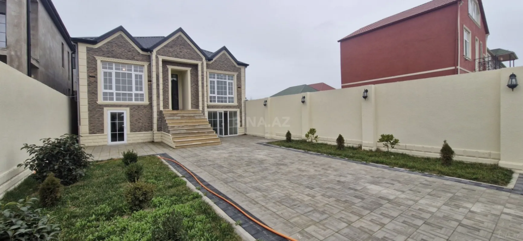 Satılır 4 otaqlı həyət evi 120 m²