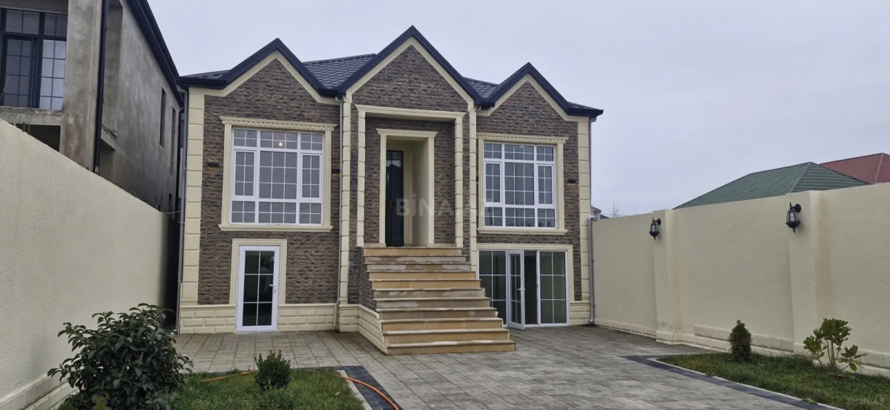 Satılır 4 otaqlı həyət evi 120 m²