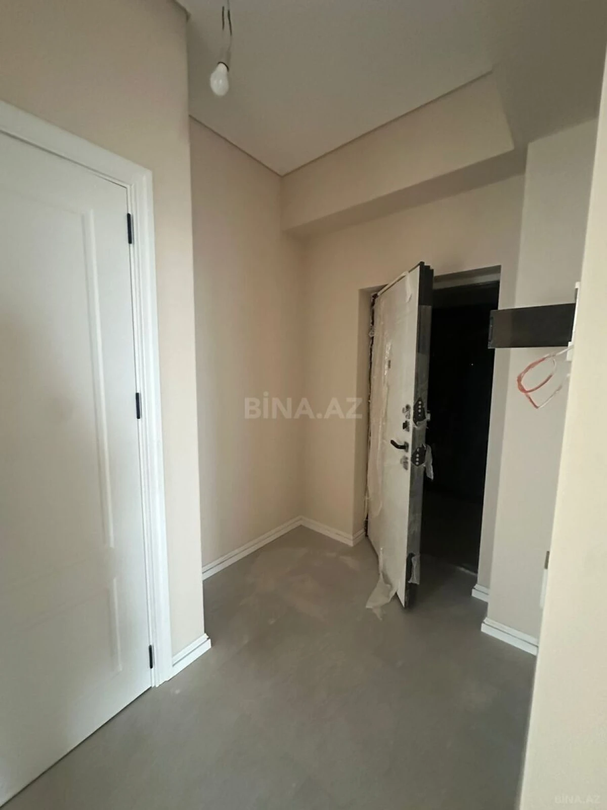 Satılır 2 otaqlı mənzil 64 m²