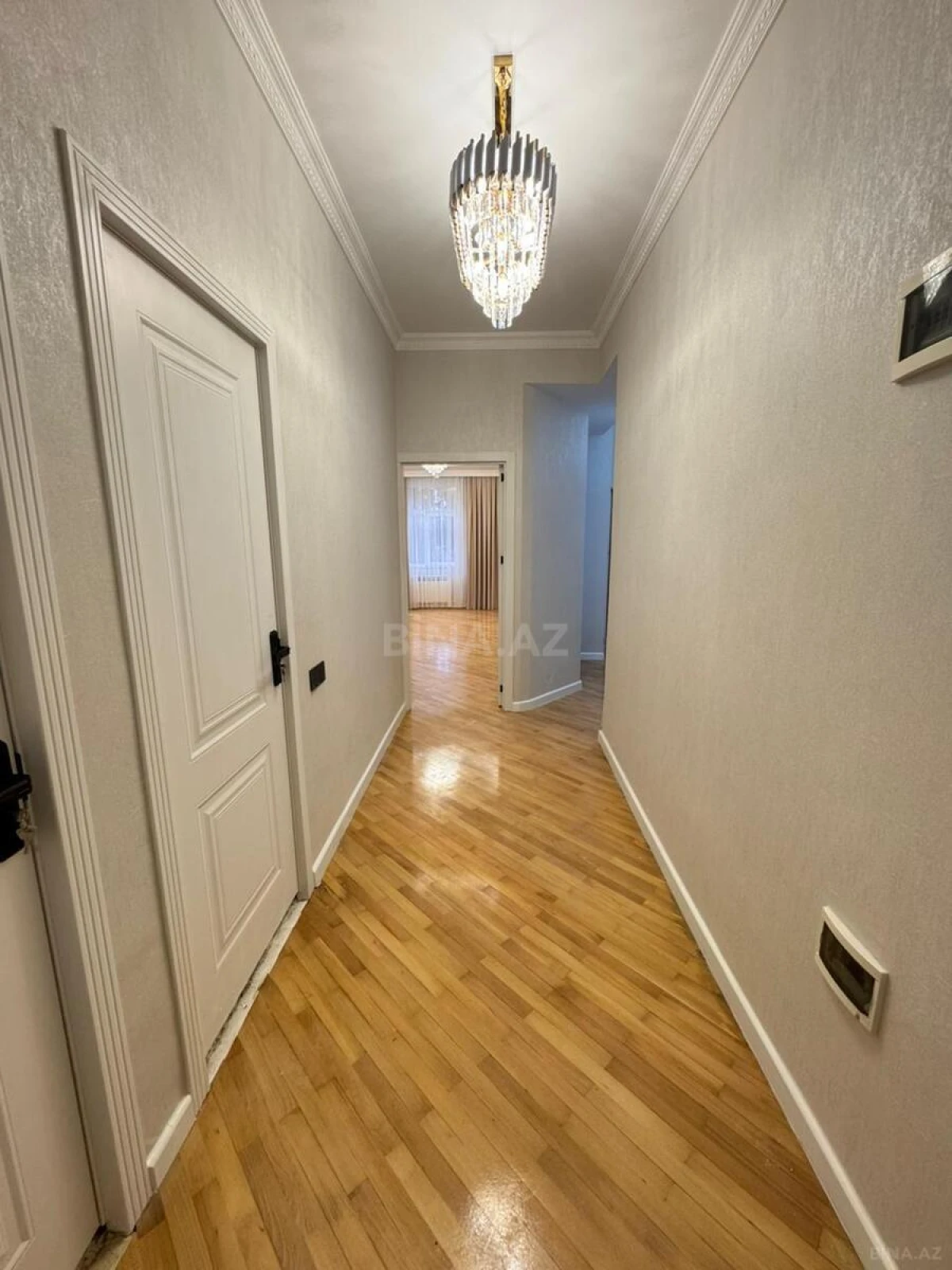 Satılır 2 otaqlı mənzil 75 m²