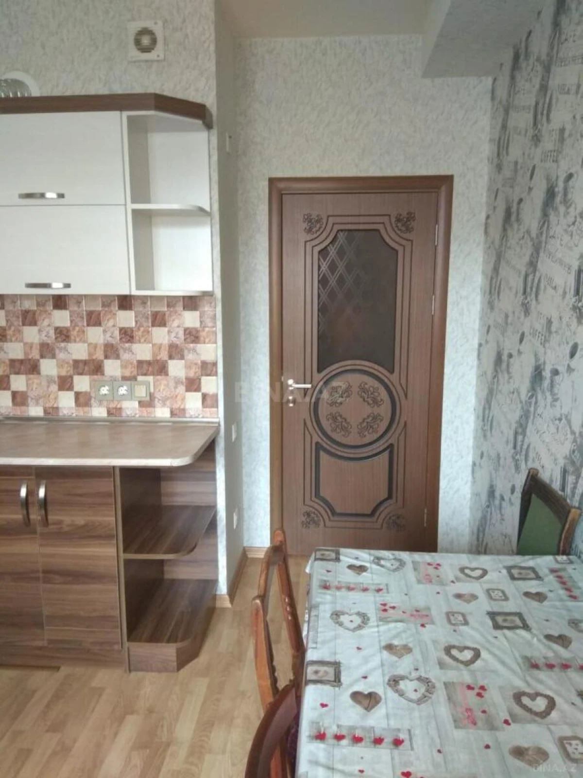 Kirayə verilir 3 otaqlı mənzil 76 m²