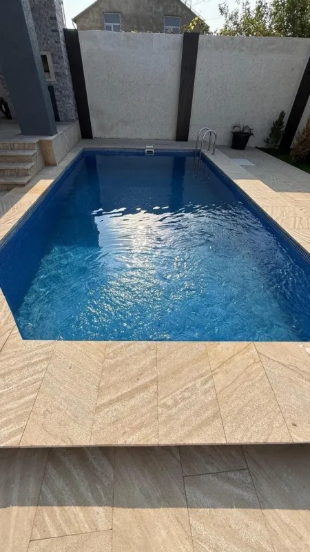 Kirayə verilir 4 otaqlı həyət evi 240 m²