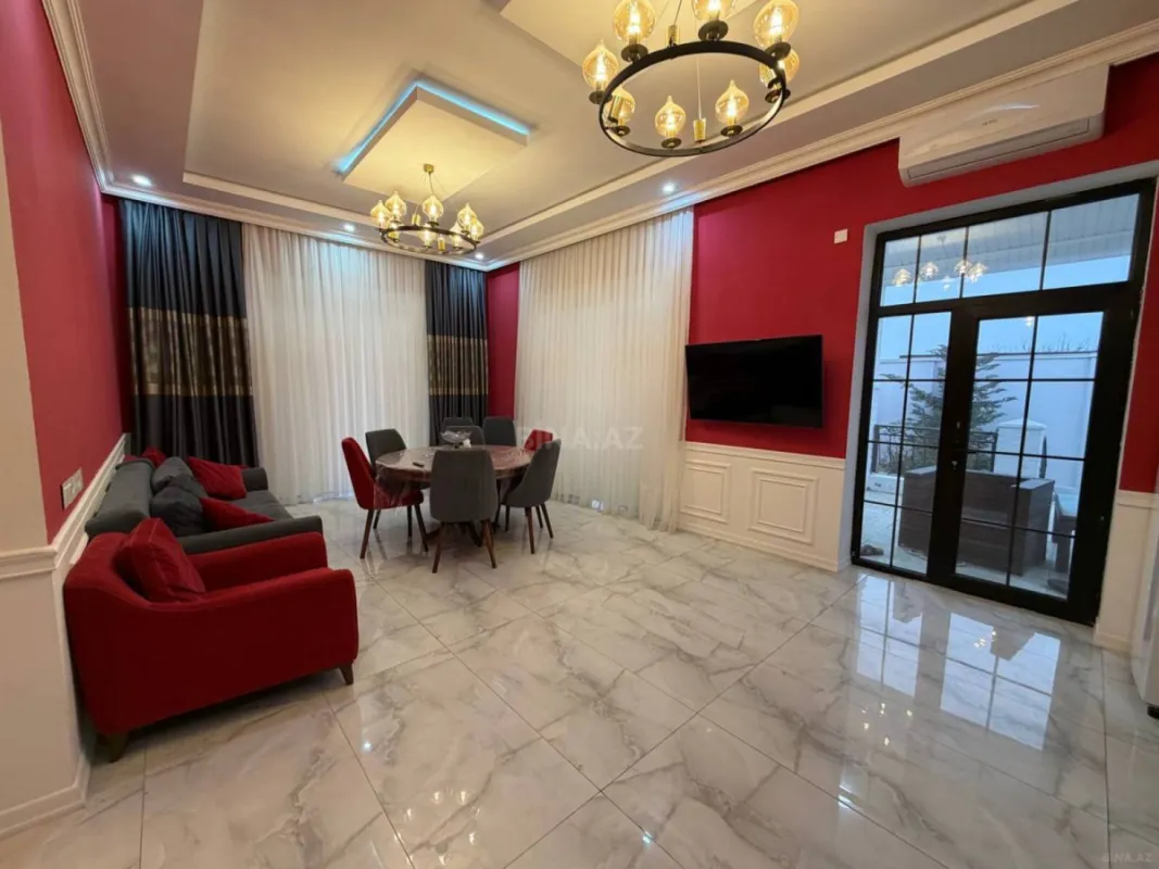 Satılır 5 otaqlı həyət evi 270 m²