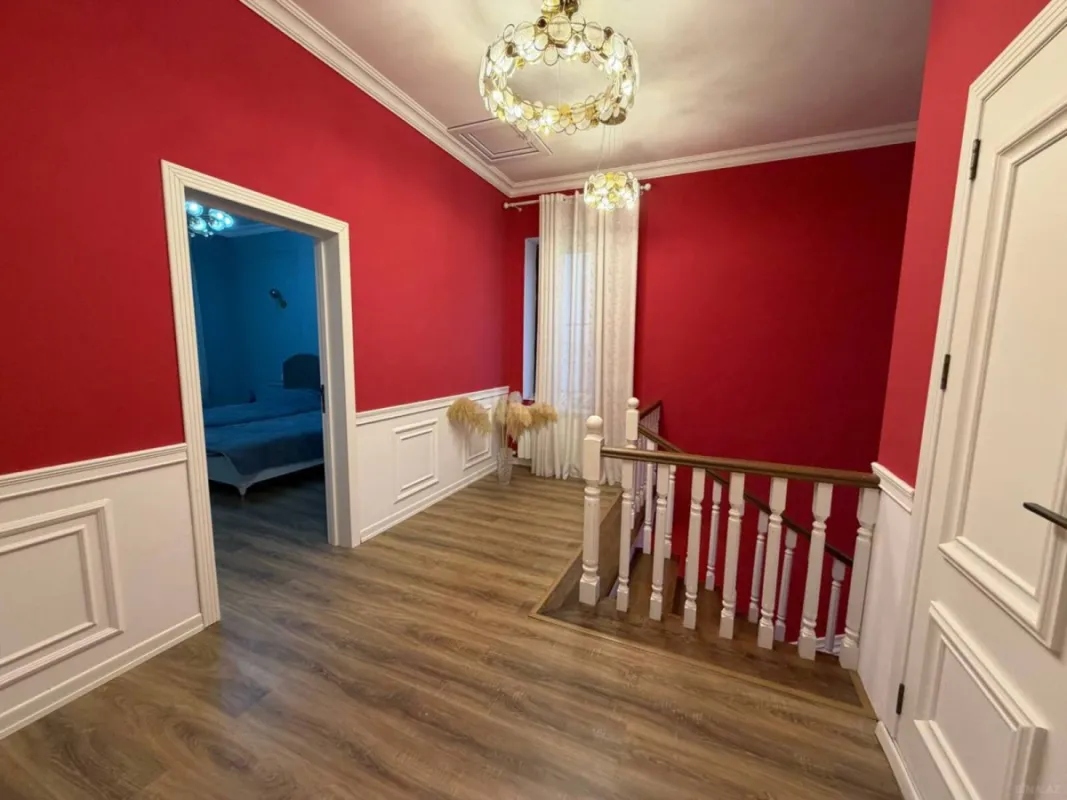 Satılır 5 otaqlı həyət evi 270 m²