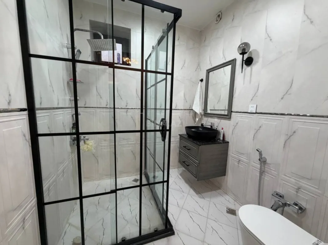 Satılır 5 otaqlı həyət evi 270 m²