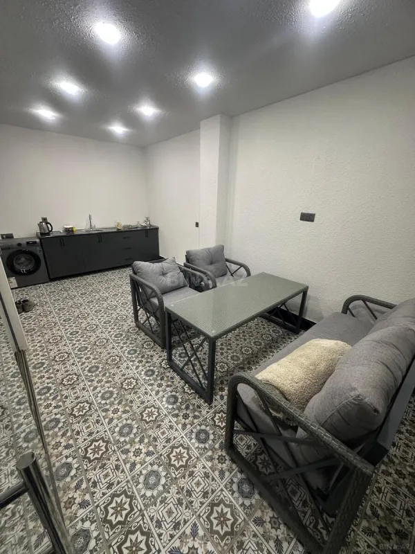 Kirayə verilir 4 otaqlı həyət evi 300 m²