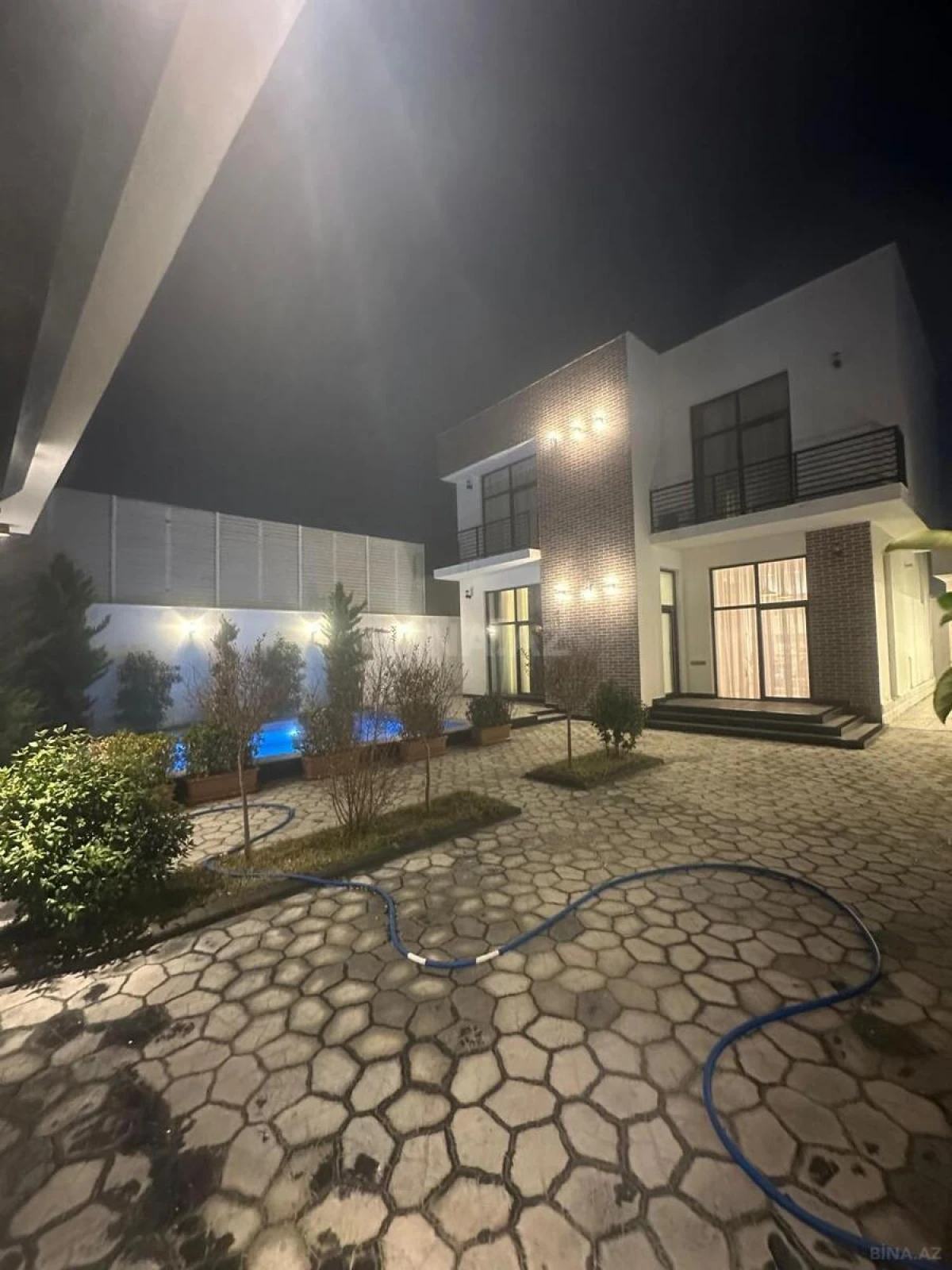 Kirayə verilir 4 otaqlı həyət evi 300 m²