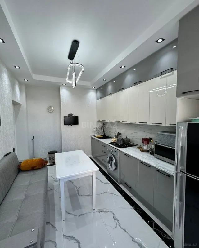 Satılır 2 otaqlı mənzil 85 m²