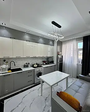 Satılır 2 otaqlı mənzil 85 m²