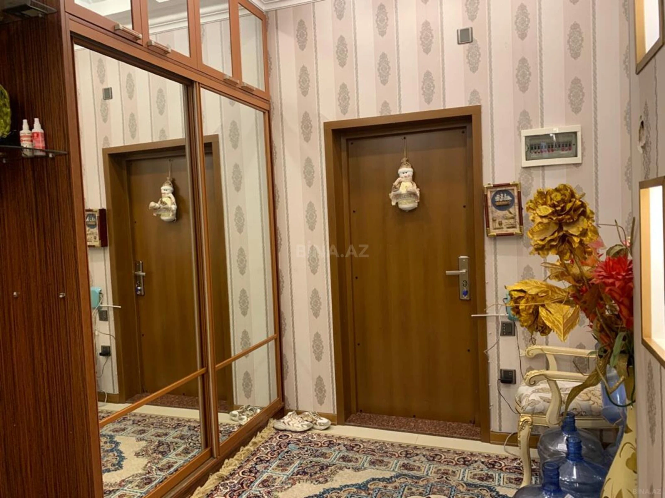 Satılır 2 otaqlı mənzil 65 m²