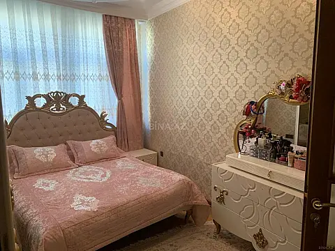 Satılır 2 otaqlı mənzil 65 m²
