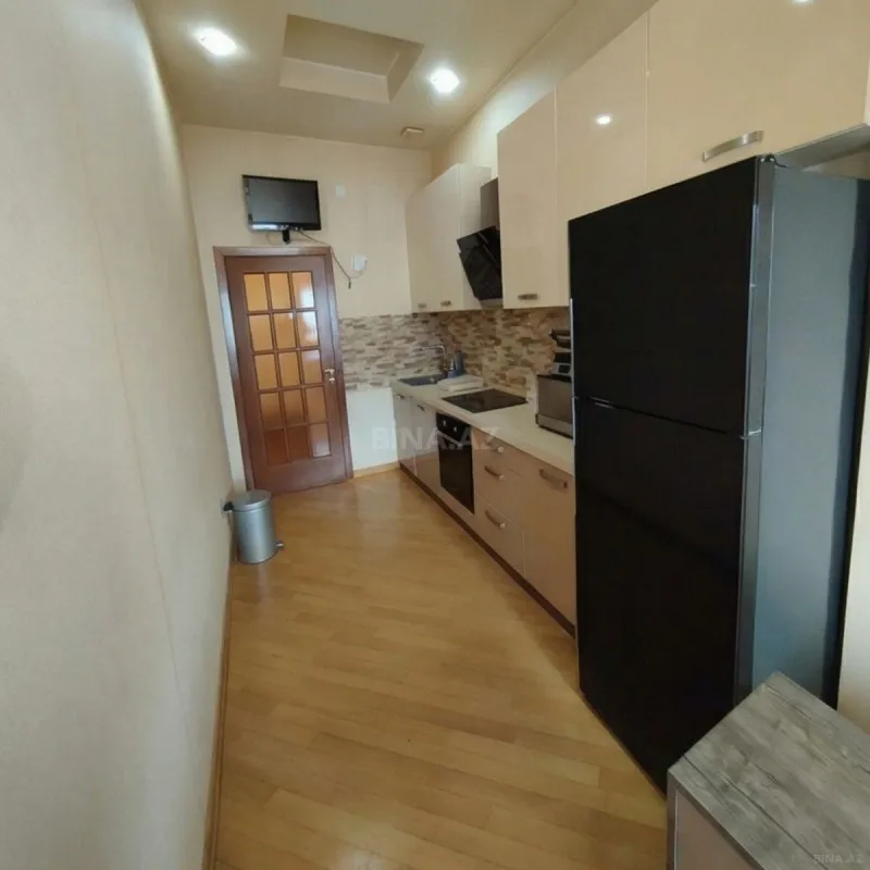 Satılır 2 otaqlı mənzil 88 m²