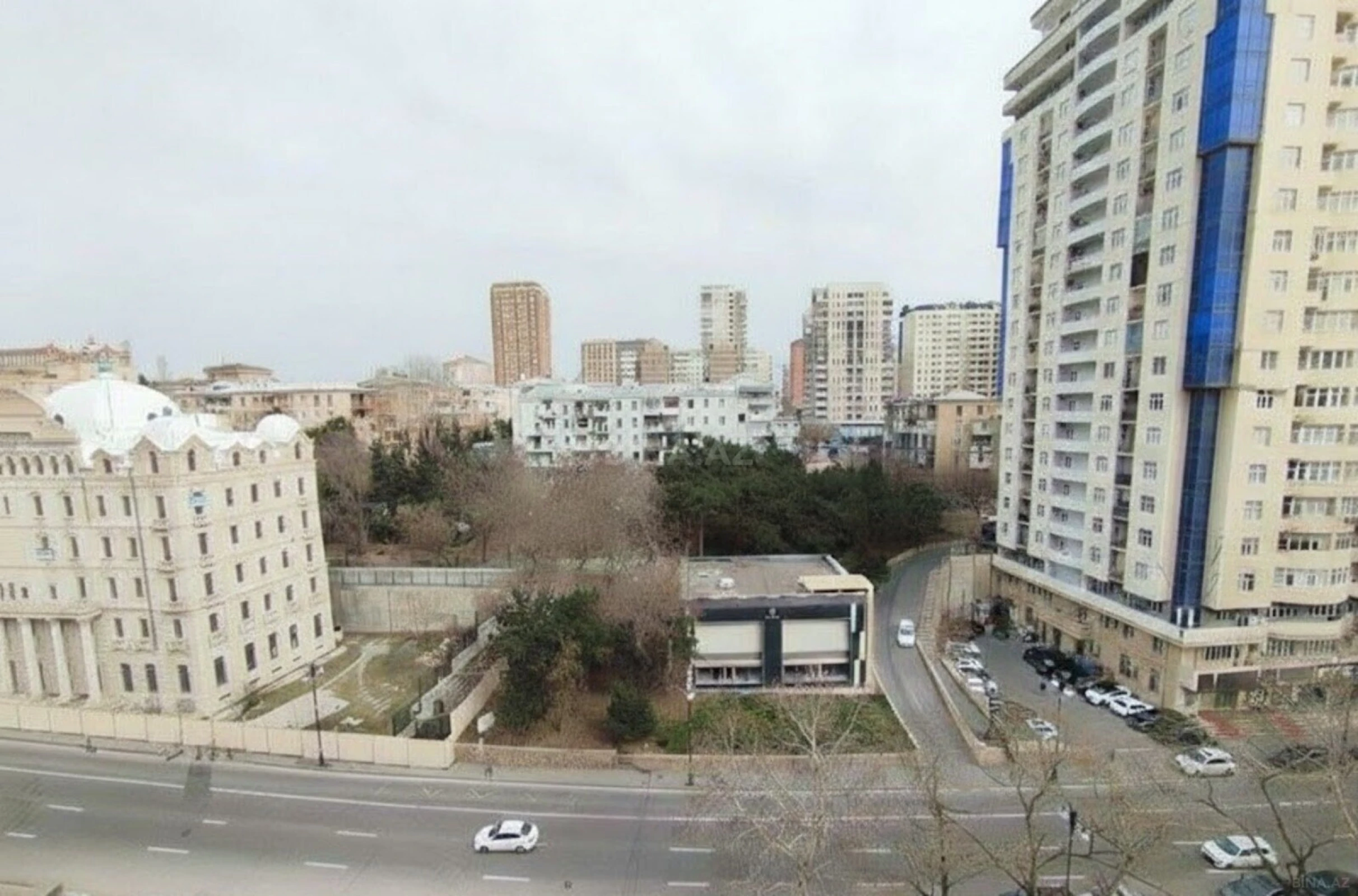 Satılır 2 otaqlı mənzil 88 m²