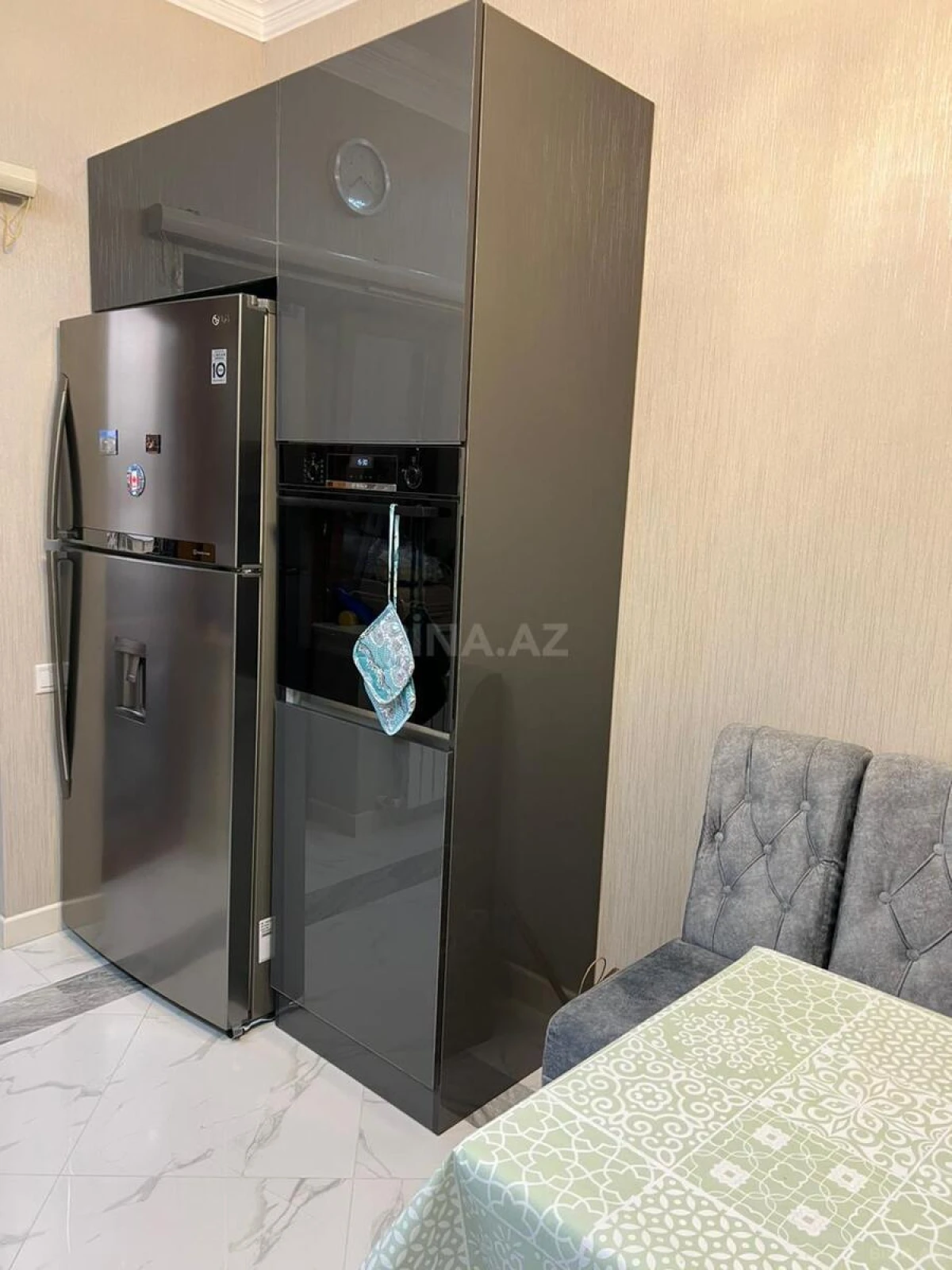 Satılır 3 otaqlı mənzil 101 m²
