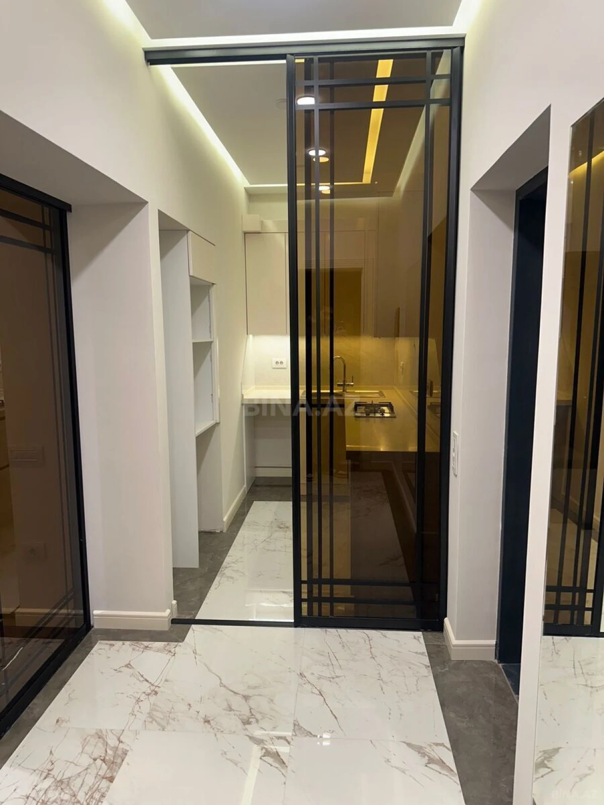 Satılır 2 otaqlı mənzil 69 m²