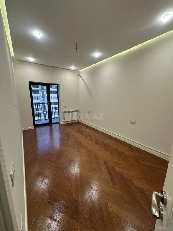 Satılır 2 otaqlı mənzil 69 m²