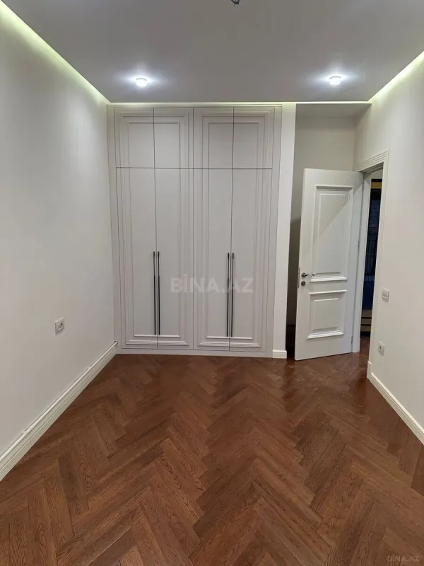 Satılır 2 otaqlı mənzil 69 m²