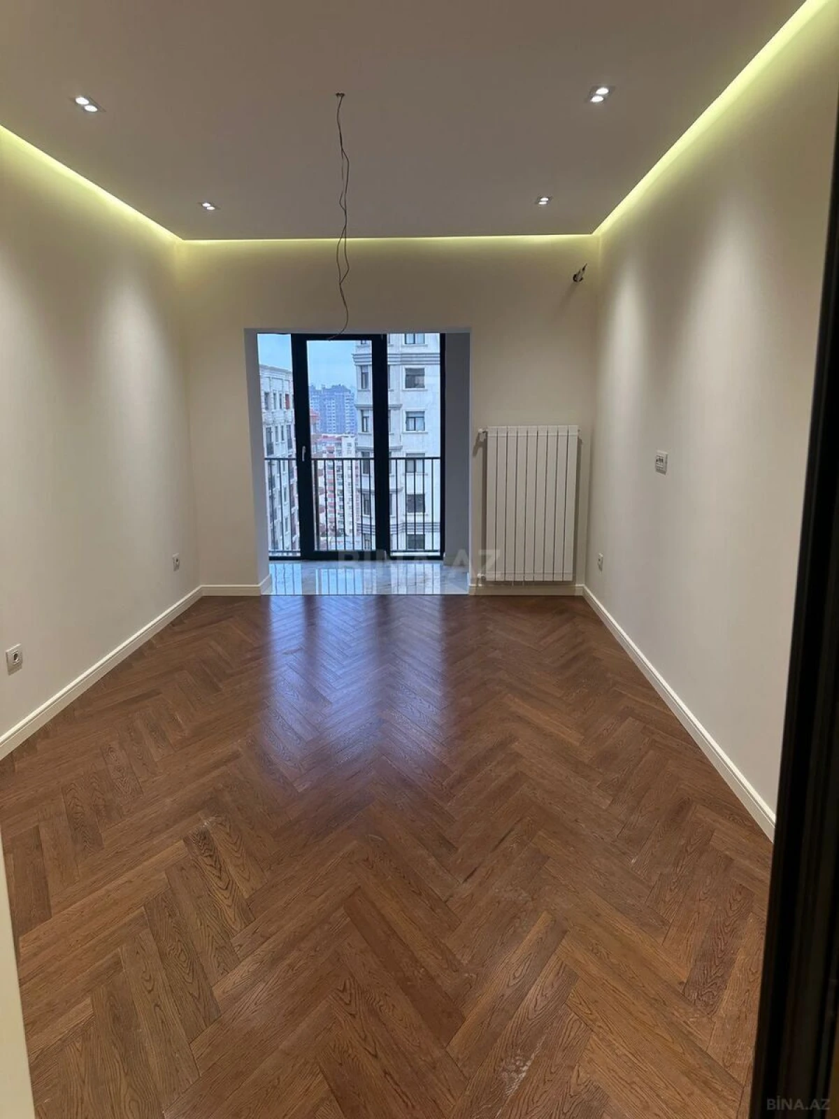 Satılır 2 otaqlı mənzil 69 m²