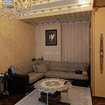Satılır 3 otaqlı mənzil 141 m²