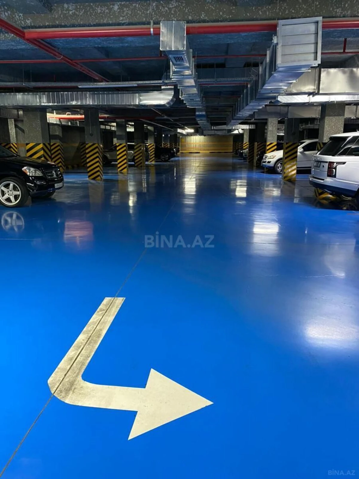 Satılır 2 otaqlı mənzil 97 m²