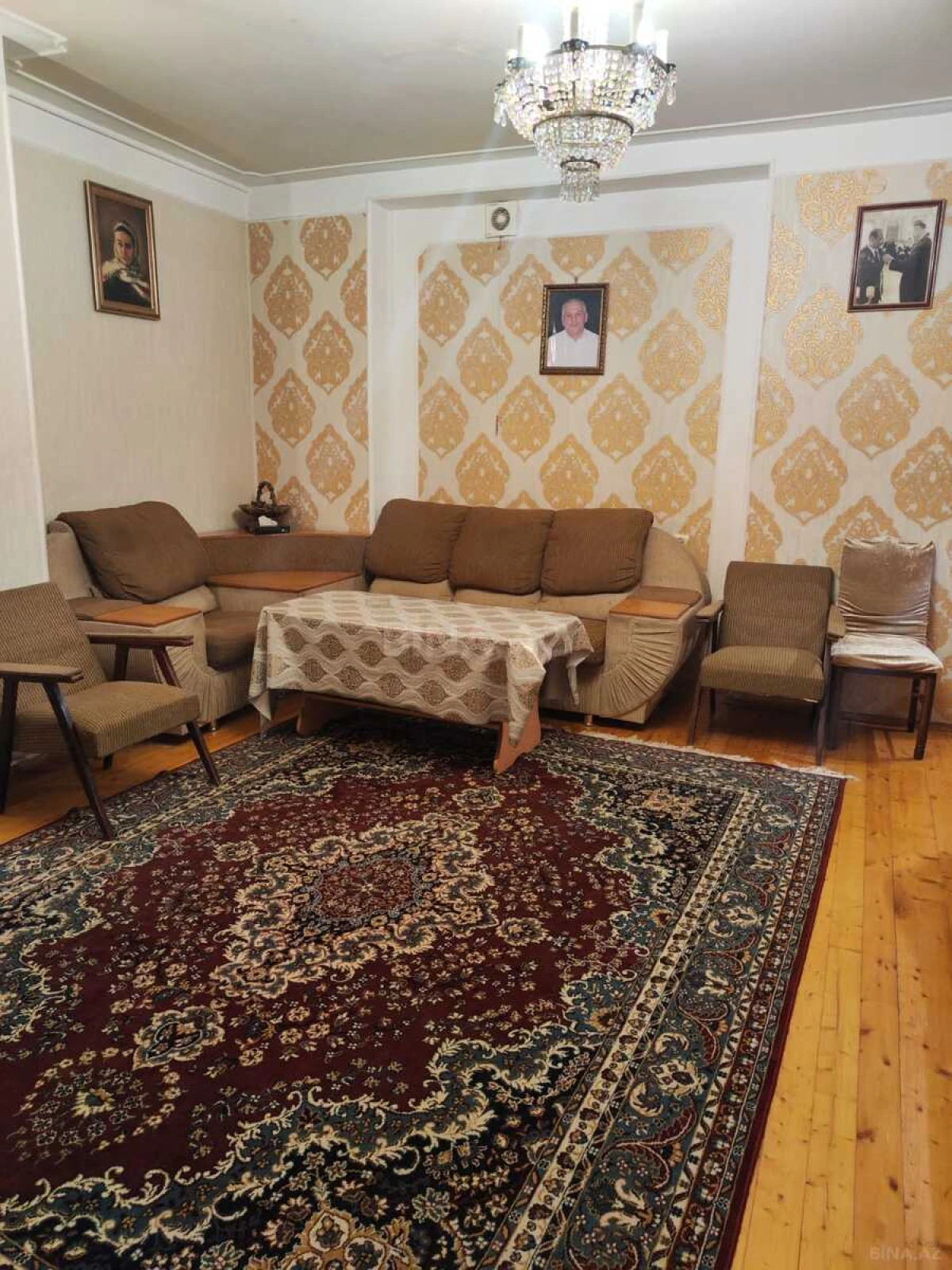 Satılır 5 otaqlı həyət evi 150 m²