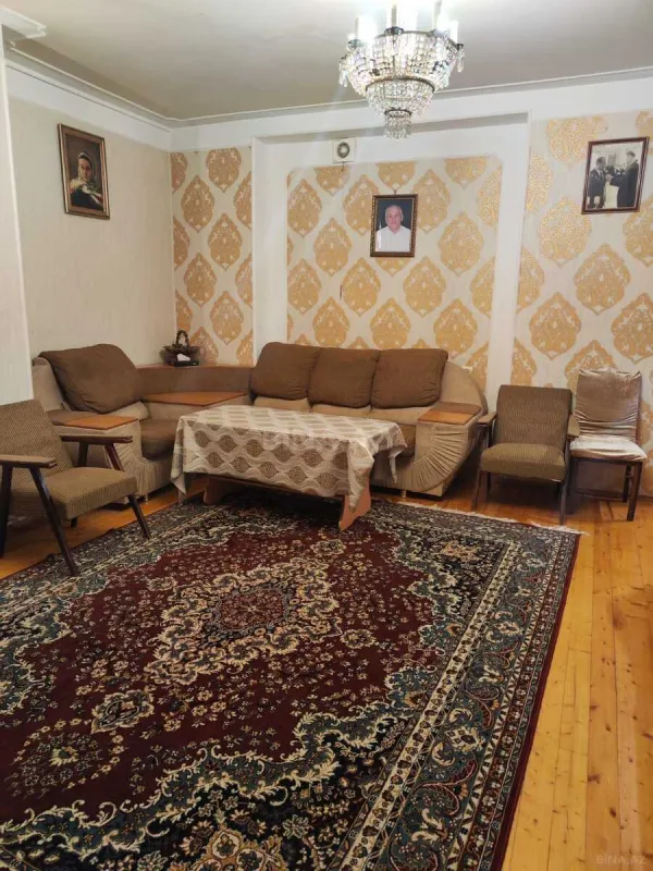 Satılır 5 otaqlı həyət evi 150 m²
