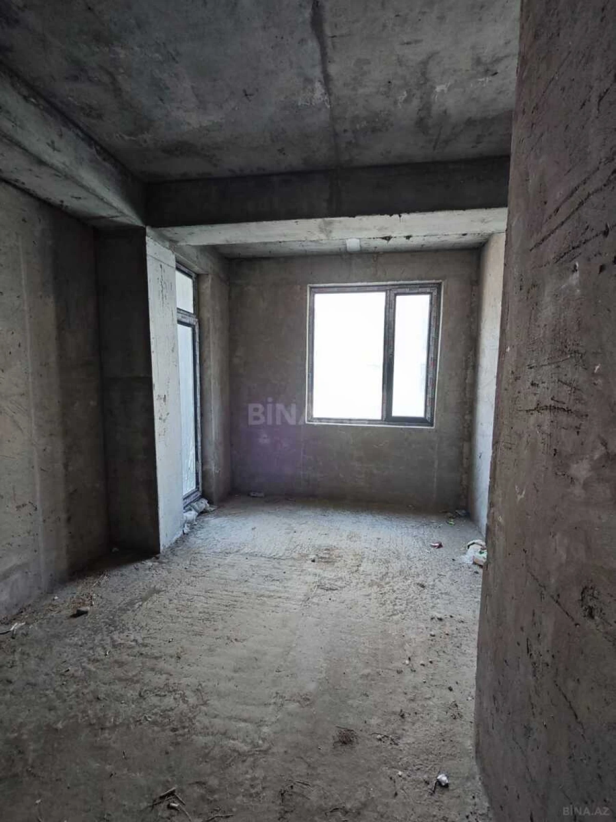 Satılır 3 otaqlı mənzil 153 m²